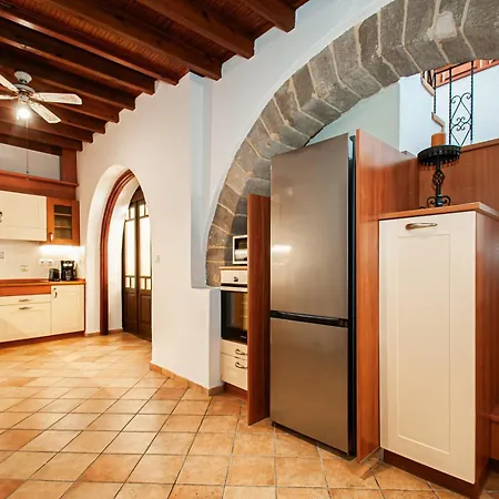 Вілла Harmonia - A Sanctuary In The Old Town Of Rhodes